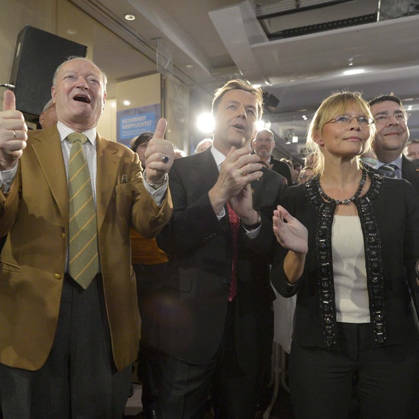 Bomben-Sieg für die Wehrpflicht