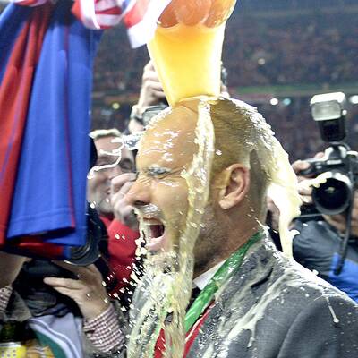 Bayern jubeln über Pokalsieg