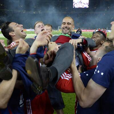 Bayern jubeln über Pokalsieg