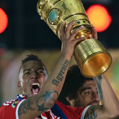 Bayern jubeln über Pokalsieg