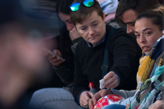 Julen (†2) findet letzte Ruhe neben seinem Bruder