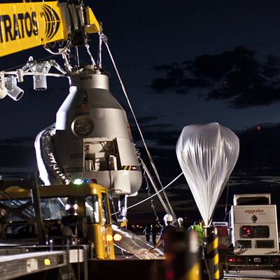 Die Bilder von Baumgartners 2. Sprung