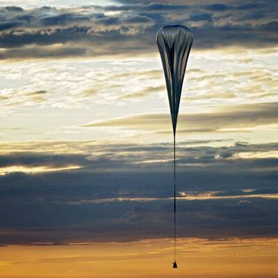 Die Bilder von Baumgartners 2. Sprung