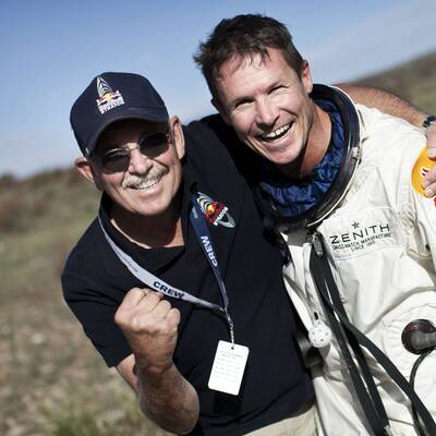 Die Bilder von Baumgartners 2. Sprung