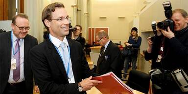 Hubert Gorbach schweigt über Geld