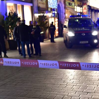 Die Täter waren bewaffnet – ein Security wurde niedergeschlagen.