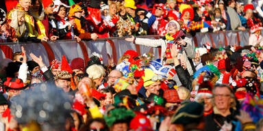 Karneval: Frau beim Kölner Dom vergewaltigt