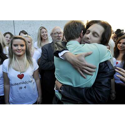 Pocher macht sich einen Spaß