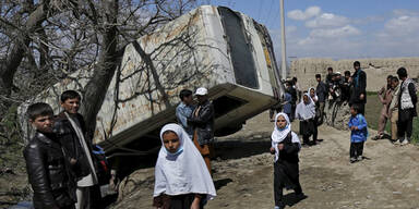 Mindestens 14 Tote bei Anschl&auml;gen auf Busse