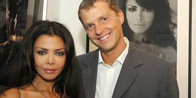 Kader Loth in Lack & Leder