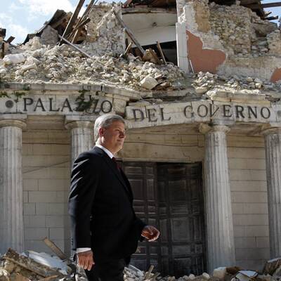 Sichtlich zufriedener Gastgeber