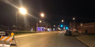 Mann schie&szlig;t auf Bar-Besucher: Vier Tote