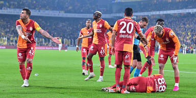 Derby-Eskalation: Gala-Spieler wird im Gesicht getroffen