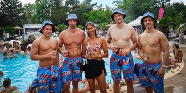 Volles Haus bei der Karibikpartay in der Therme Geinberg.