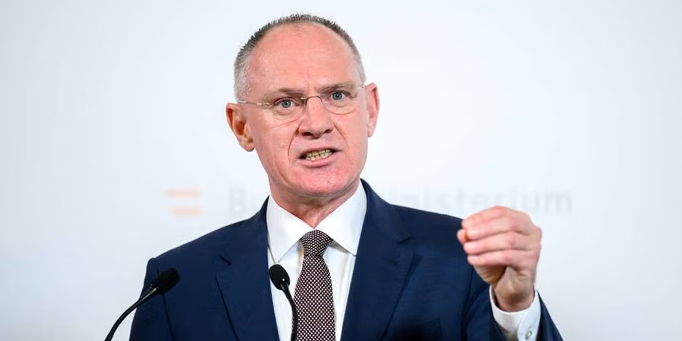 Karner will Fußfessel für islamistische Gefährder