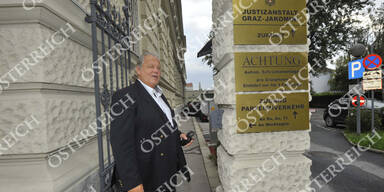 Kartnig: 1. Tag mit Fußfessel