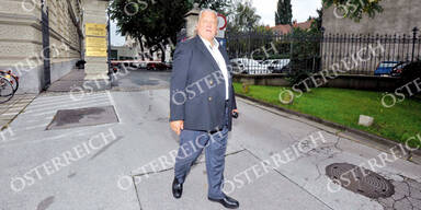 Kartnig: 1. Tag mit Fußfessel