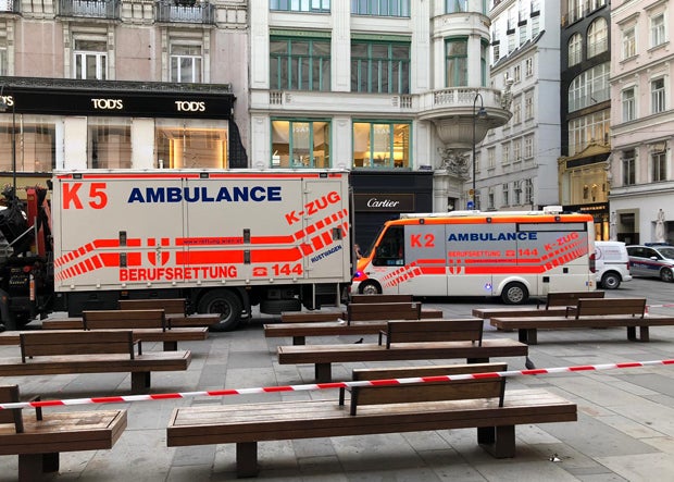 CO-Alarm: Großaufgebot an Einsatzkräften am Kohlmarkt