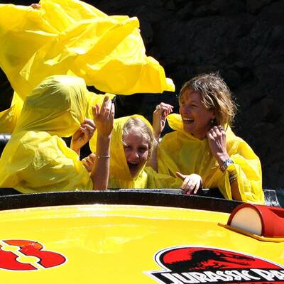 Kate im Vergnügungspark