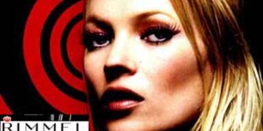 Falsche Wimpern von Kate Moss sorgen für Ärger