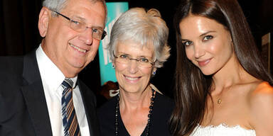 Katie Holmes, Martin Holmes