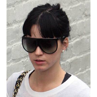 Feines Funkeln am Ohr