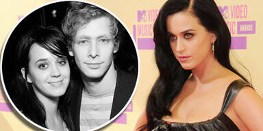 Katy Perry, Johnny Lewis