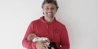 Babygl&uuml;ck f&uuml;r Startenor Jonas Kaufmann
