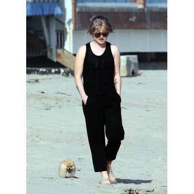 So sehen die Stars beim Gassigehen aus