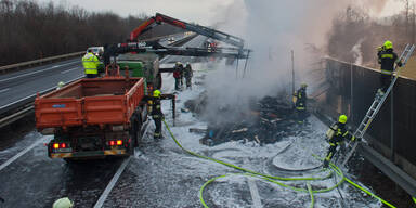 Lkw-Brand auf der A1