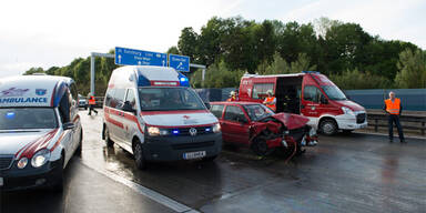 A1: 10 Verletzte bei Serien-Crash 