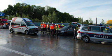 A1: 10 Verletzte bei Serien-Crash 