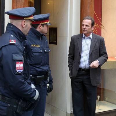 Zwei Räuber konnten mit der Beute flüchten