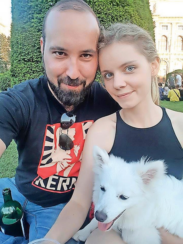 Niko Kern zeigt seine kleine Familie