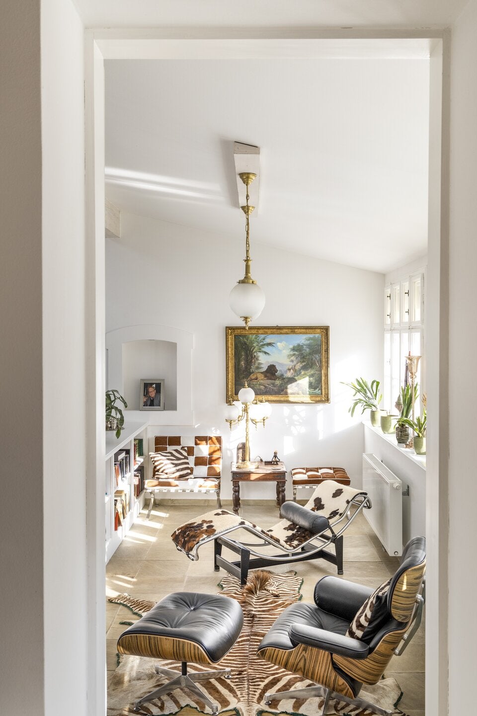 Modernen Einfluss nehmen die Designstücke, die die raffinierte Galerie zieren.