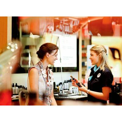 Madonna-Redaktion auf Make-Up Suche