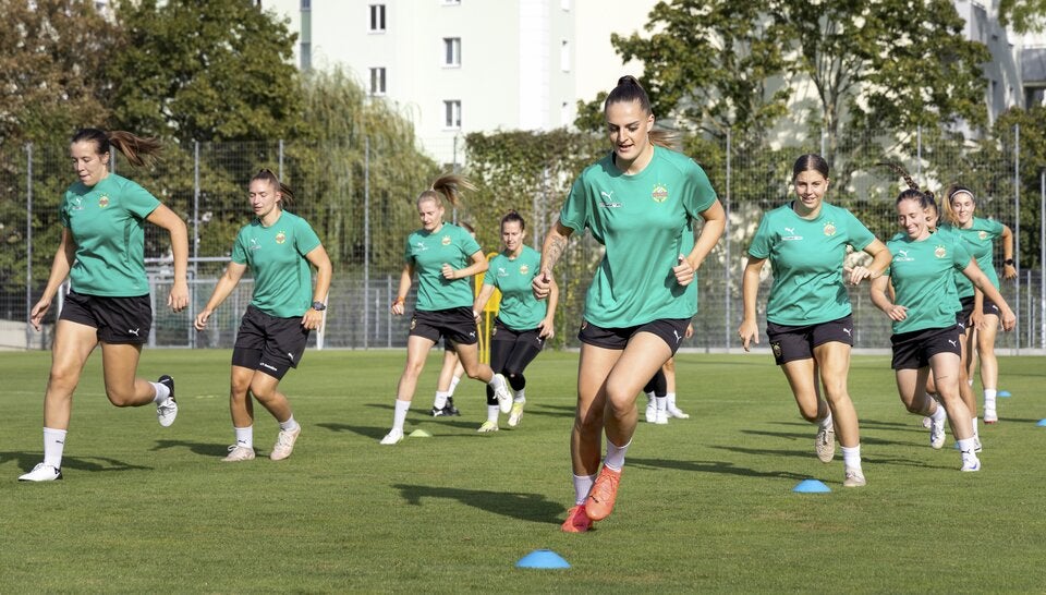 In ihrer Freizeit geben die Powerfrauen alles, um bald in die Bundesliga aufzusteigen.  