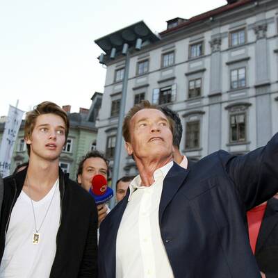 Arnold Schwarzenegger landet in Graz