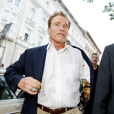 Arnold Schwarzenegger landet in Graz