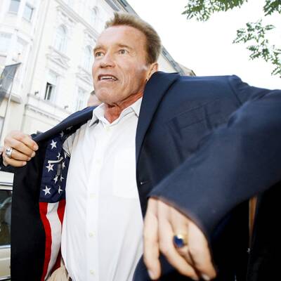 Arnold Schwarzenegger landet in Graz