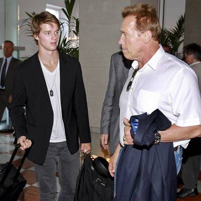 Arnie und sein Sohn Patrick kommen im Hotel Wiesler an