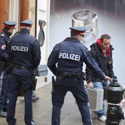 Zwei Räuber konnten mit der Beute flüchten