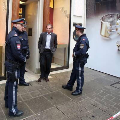 Zwei Räuber konnten mit der Beute flüchten