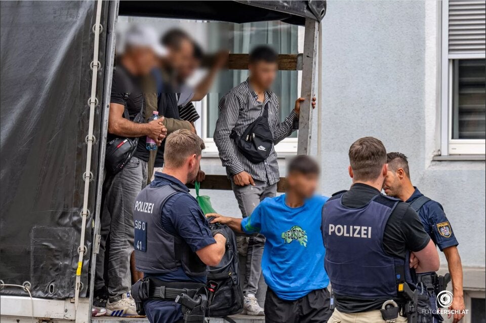 Identitäten und Nationalitäten noch unklar. 