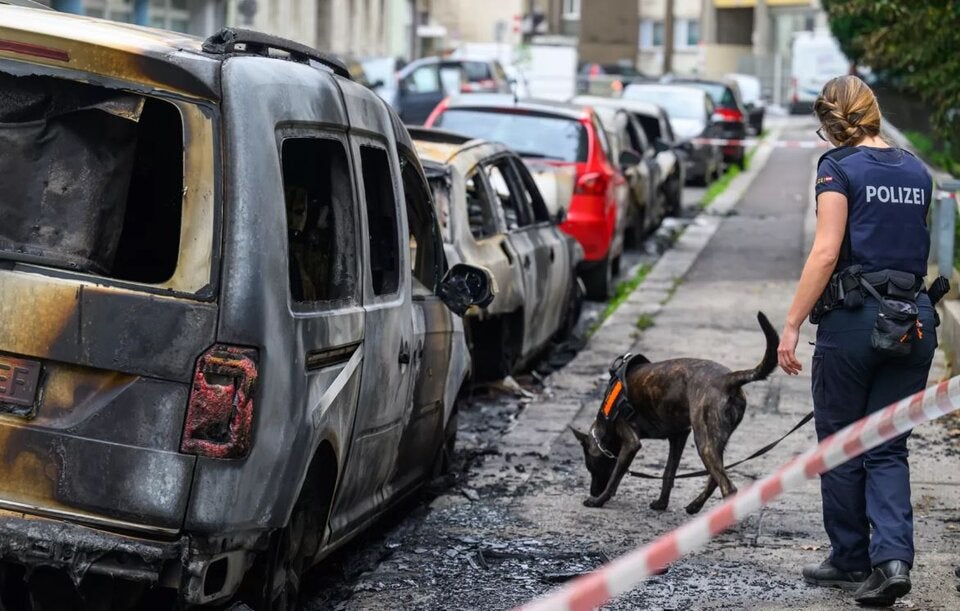Linz fünf autos abgefackelt