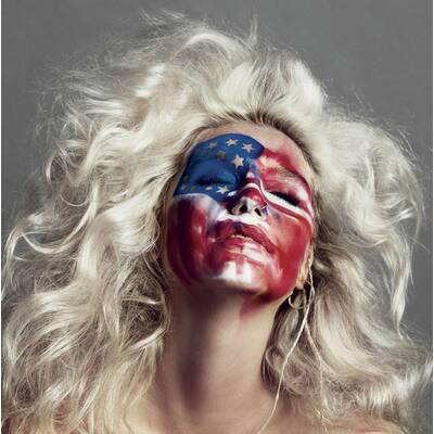 Ke$ha für V-Magazine