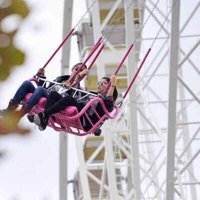 Madonna-Kinder am Jahrmarkt