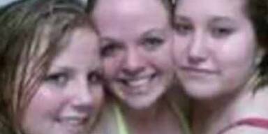 Drei Mädels badeten im KFC-Waschbecken