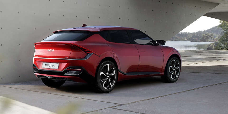 Kia EV6 hängt Porsche, Lambo und Ferrari ab