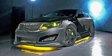 Kia Optima im Batman-Design